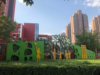 學(xué)校標(biāo)識(shí)標(biāo)牌常用的有哪些？